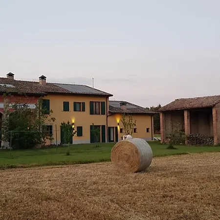 La Casa Dei Gatti לינה וארוחת בוקר 3*